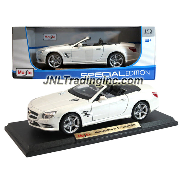 Maisto Special Edition Series 1:18 Scale Die Cast Car - White