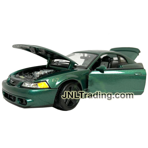 Maisto hotsell 2003 SVT Cobra Mustang Diecast