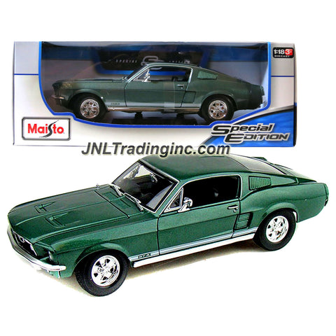 Maisto Special Edition Series 1:18 Scale Die Cast Car - Green Classic Coupe  1967 FORD MUSTANG GTA FASTBACK with Base (Dimension: 10